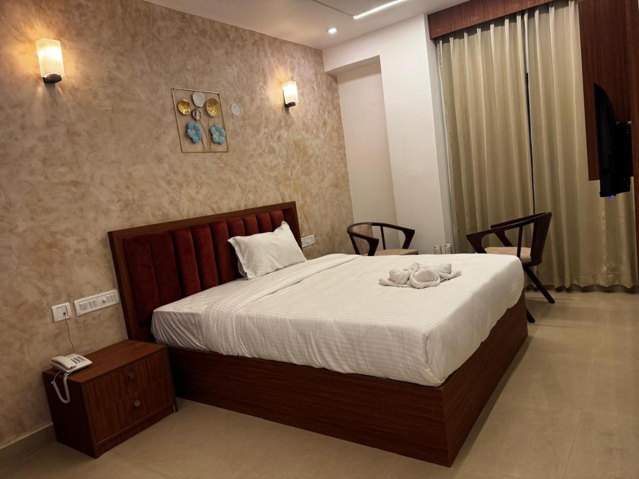 Hotel Royal Luxe - Us Consulate, Apollo Hospital, Sankara Natralya Chennai Exterior photo